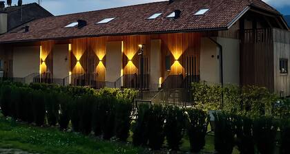 La Torre - Appartamento quadrilocale al piano attico in stile rustico