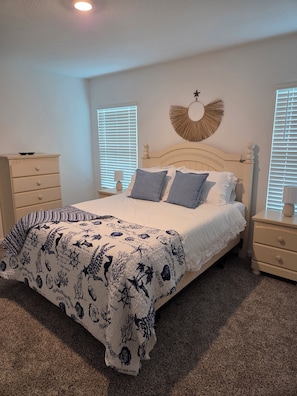 3 chambres, fer et planche à repasser, Wi-Fi gratuit, draps fournis