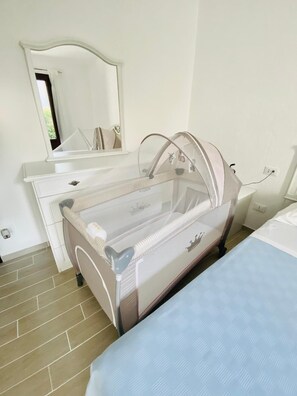 2 bedrooms, iron/ironing board, travel crib, free WiFi