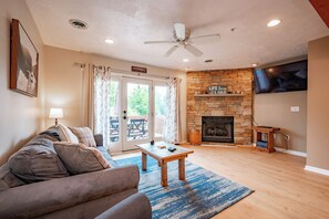 Smart TV, fireplace, DVD player