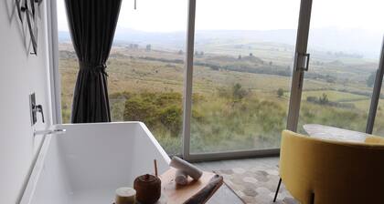 "Cotopaxi Sanctuary Lodge" Suite Doble