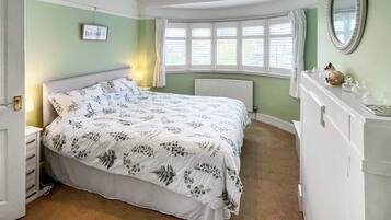 4 bedrooms, free WiFi, bed sheets