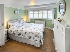 4 Schlafzimmer, kostenloses WLAN, Bettwäsche