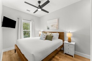 Småhus, 2 soverom, resort-utsikt (Pelican) | Individuelt dekorert, individuelt innredet og strykejern/-brett