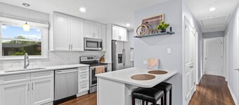 3B Great Family Relocation Home in VRBO