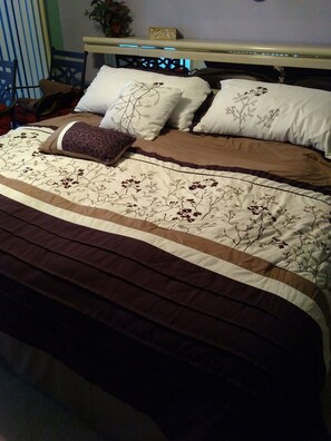 3 Schlafzimmer, Bügeleisen/Bügelbrett, WLAN, Bettwäsche