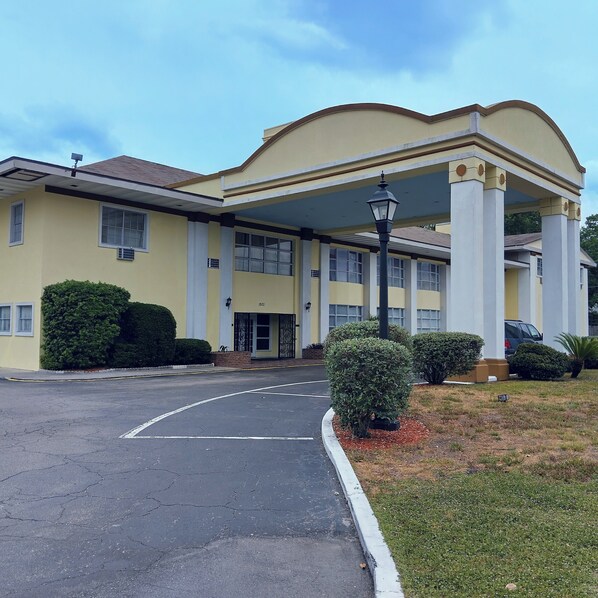 Front of property - University Inn Gainesville (Gainesville)