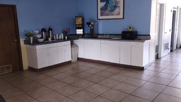 Free daily on-the-go breakfast