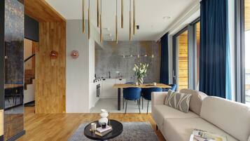 3 bedrooms, laptop workspace, iron/ironing board, free WiFi