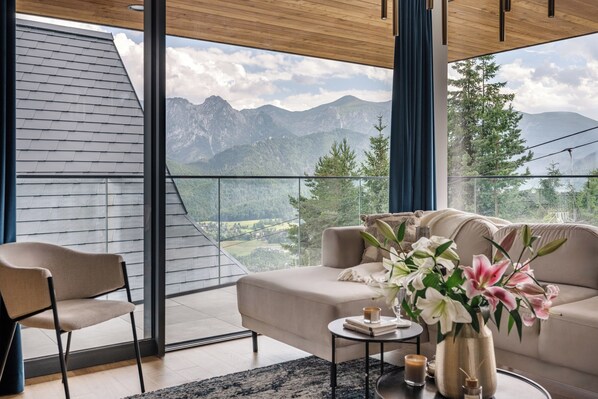 Comfort House | 3 bedrooms, laptop workspace, iron/ironing board, free WiFi