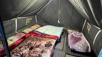 Economy Tent, Mountain View | 8 bedrooms