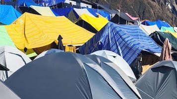 Tente Ăconomique, vue montagne | Salle de bain
