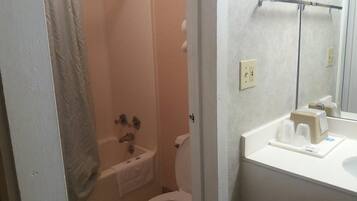 Towels, soap, shampoo, toilet paper