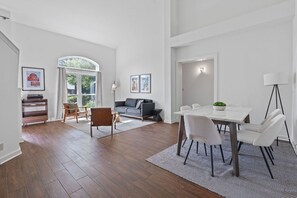 Interior - Spacious Austin Pool Home - Gym • Game Room • Sleeps 8 • 15min from Soco (Austin)