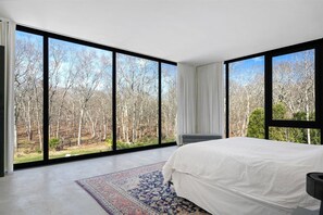 6 bedrooms, WiFi, bed sheets