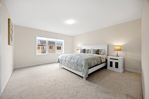 4 bedrooms, iron/ironing board, free WiFi, bed sheets