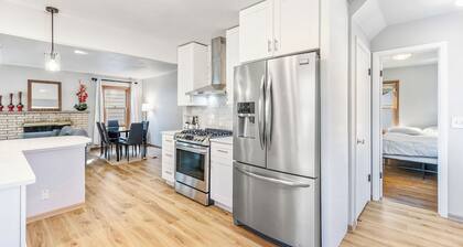 4 bedroom HOUSE – 5 Minutes to MOA & AIRPORT