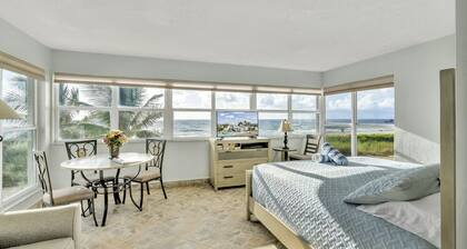 Steps to the Sand! Coastal Condo