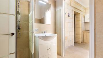 Haartrockner, Handtücher