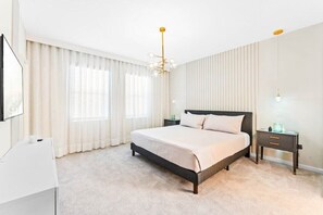 12 slaapkamers, een strijkplank/strijkijzer, wifi, beddengoed