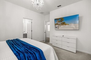 15 chambres, fer et planche à repasser, Wi-Fi, draps fournis