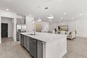 Interior - 15 Bedrooms/15.5 Bathrooms/Veranda Palms (2521SD) (Kissimmee)