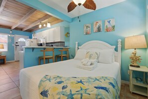 Iron/ironing board, free WiFi, bed sheets