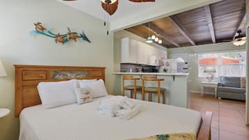 Iron/ironing board, free WiFi, bed sheets