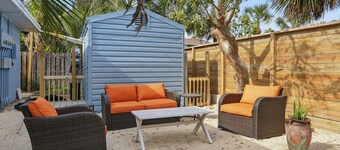 Coco Sands  - Studio 2, One Block walk to the Atlantic Ocean!