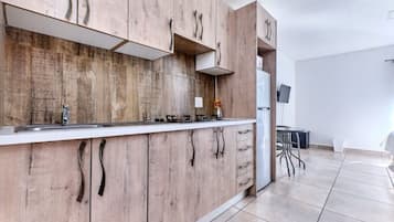 Fridge, microwave, stovetop, electric kettle