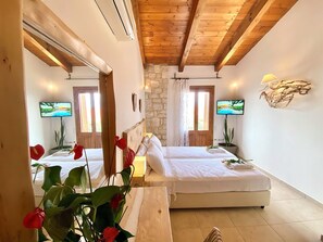 3 bedrooms, free cots/infant beds, bed sheets - Eros Villa (Rethymno)