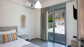 Villa, 2 Bedrooms, Private Pool, Sea View | 6 bedrooms, in-room safe, individually furnished, blackout curtains