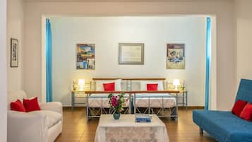 Huvila, 3 makuuhuonetta, terassi, merinäköala | 3 makuuhuonetta, ilmaiset vauvansängyt, vuodevaatteet