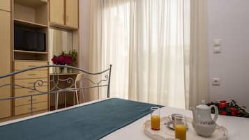 Villa - 3 sovrum - terrass - havsutsikt | 3 sovrum, gratis barnsÀngar och sÀngklÀder