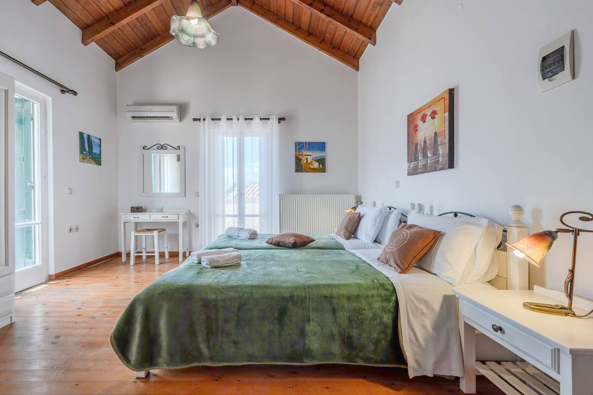 Villa Helianthos 2 | In-room safe, blackout drapes, soundproofing, iron/ironing board