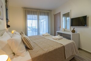Villa - 3 soveværelser - privat pool - havudsigt | 3 soveværelser, pengeskab på værelset, mørklægningsgardiner