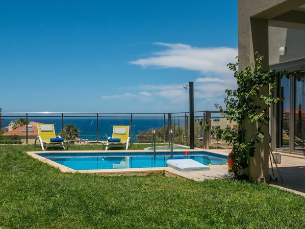Villa, 3 chambres, piscine privée, vue mer | Vue sur la plage/l’océan