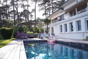 Piscine extérieure, piscine chauffée
