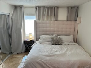 2 bedrooms, iron/ironing board, WiFi, bed sheets