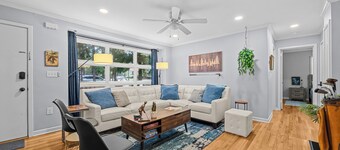 Charming Downtown Corner Cottage - 1 Block Walk to Food & Fun - Dog Friendly!