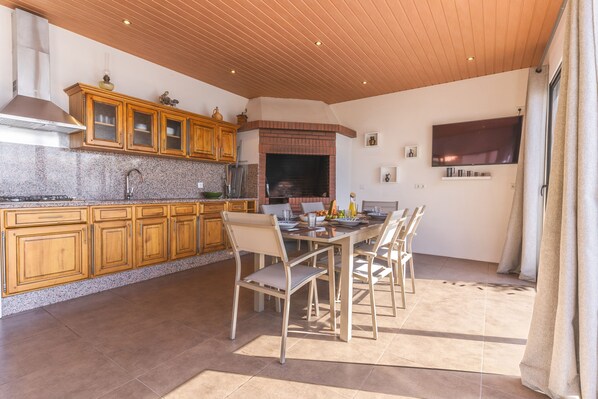 3 bedrooms