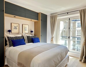 Deluxe Penthouse, 4 Bedrooms | Premium bedding, travel crib, free WiFi, bed sheets - CORNEILLE (Paris)