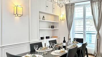 Penthouse Deluxe, 4 chambres, vue parc | Salle à manger
