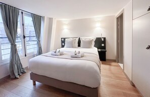 Attico Deluxe, 2 camere da letto, vista cortile | 1 camera, biancheria da letto di alta qualità, culla da viaggio
