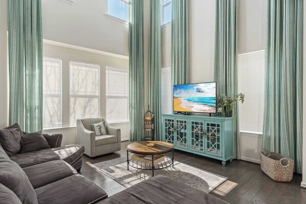 Townhome, Multiple Beds, Kitchen (OCV Beach Club - Ben) | Living area | 42-inch flat-screen TV with digital channels