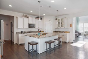 Townhome, Multiple Beds, Kitchen (OCV Beach Club - Ben) | Private kitchen - Ocean View Beach Club - Bennetts (Frankford)