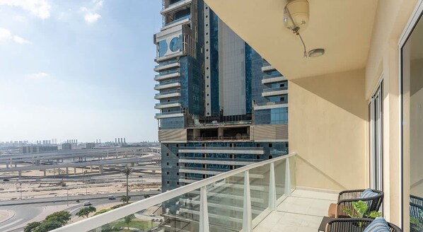 Apartment | 1 bedroom - Large 1BR With Lake View in JLT - Close to Metro (Dubai)