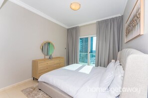 Apartment | 1 bedroom - Large 1BR With Lake View in JLT - Close to Metro (Dubai)