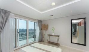Apartment | 1 bedroom - Large 1BR With Lake View in JLT - Close to Metro (Dubai)