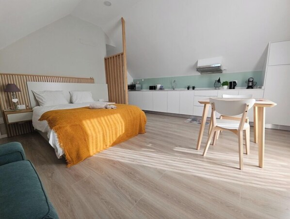 1 bedroom, iron/ironing board, WiFi, bed sheets